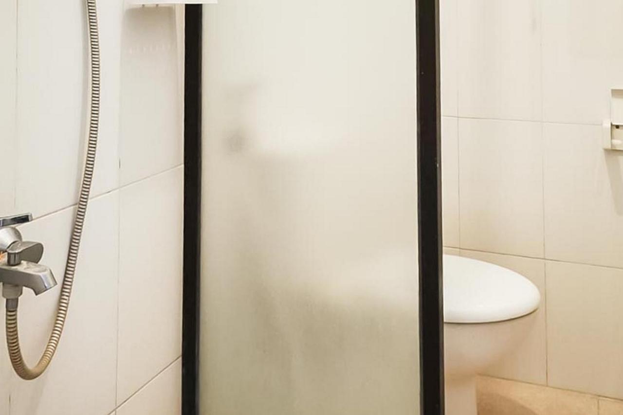 Reddoorz Plus @ Taman Madiun Dış mekan fotoğraf